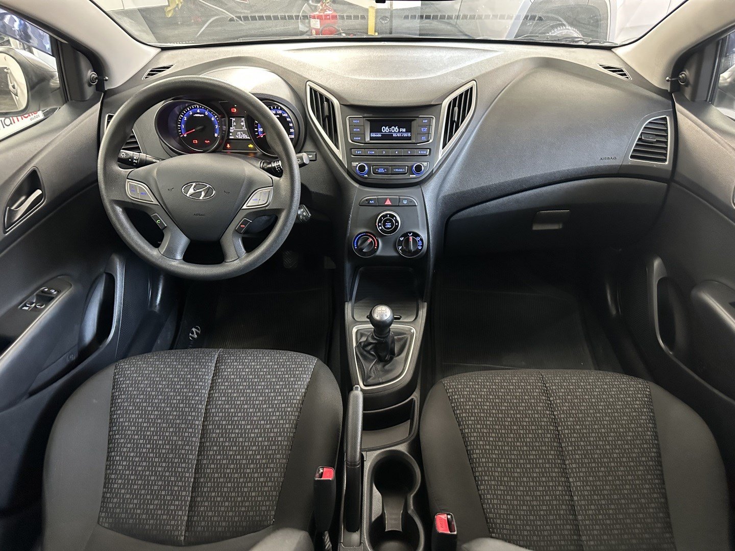 HYUNDAI HB20 1.0 UNIQUE 12V FLEX 4P MANUAL