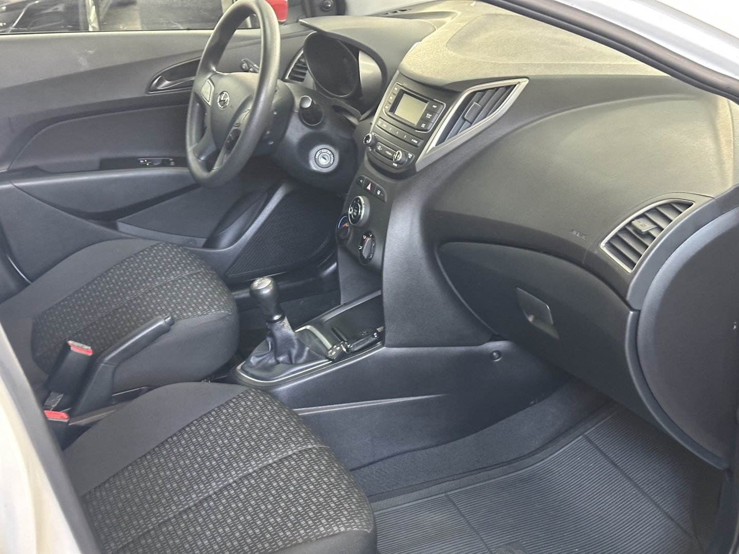 HYUNDAI HB20 1.0 UNIQUE 12V FLEX 4P MANUAL