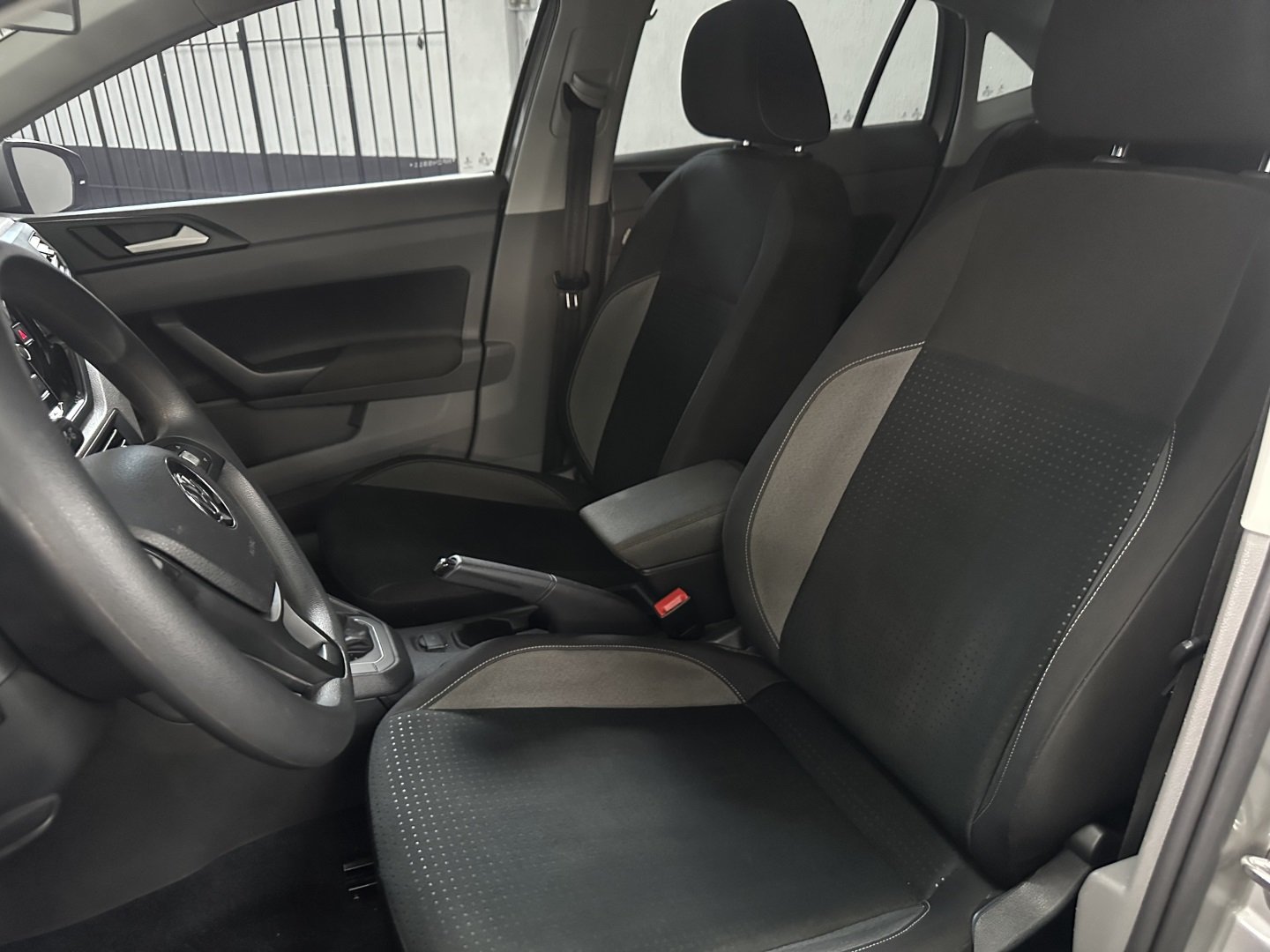 VOLKSWAGEN VIRTUS 1.0 200 TSI COMFORTLINE AUTOMÁTICO