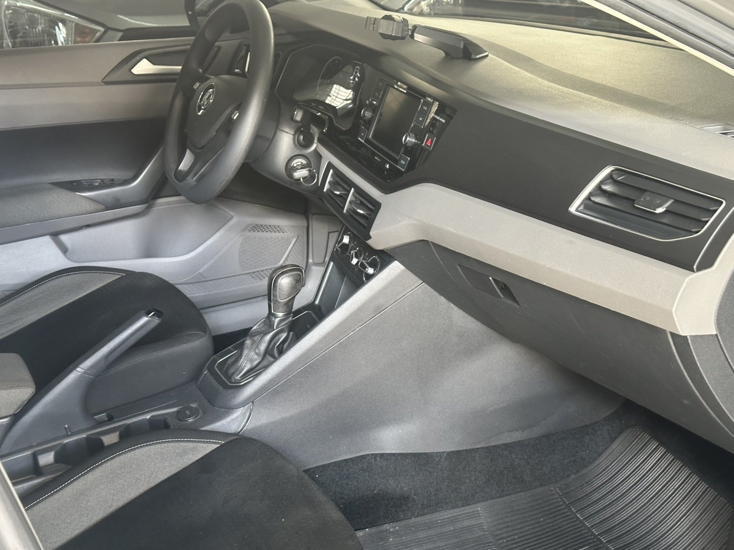 VOLKSWAGEN VIRTUS 1.0 200 TSI COMFORTLINE AUTOMÁTICO