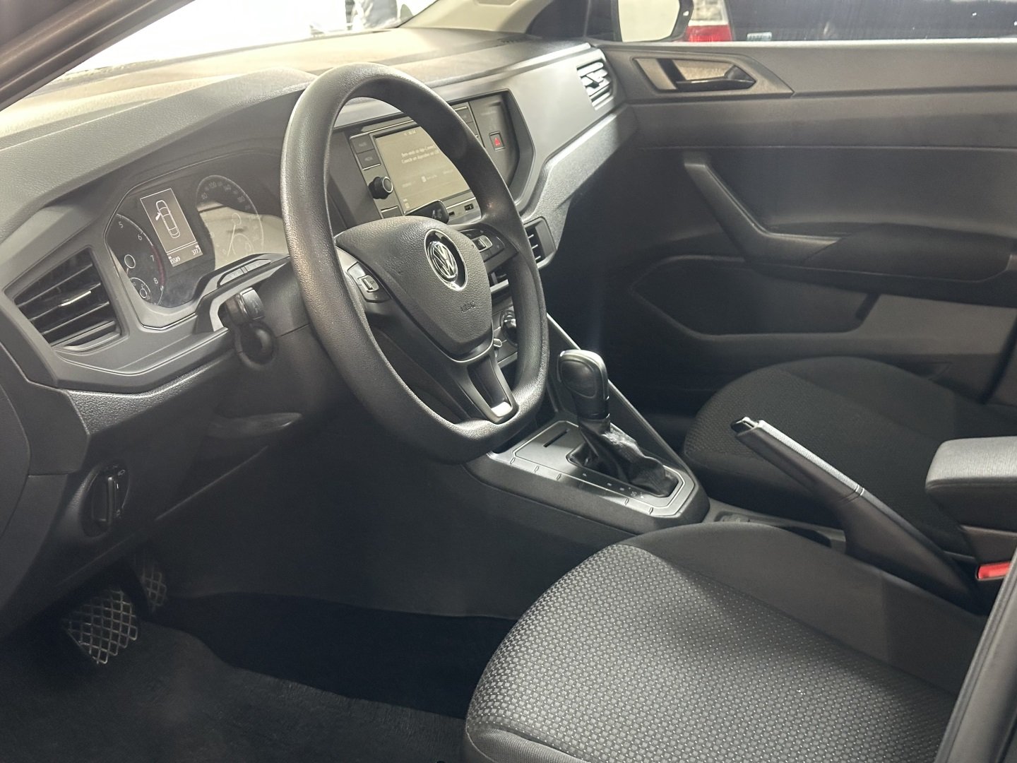 VOLKSWAGEN VIRTUS 1.6 MSI TOTAL FLEX AUTOMÁTICO