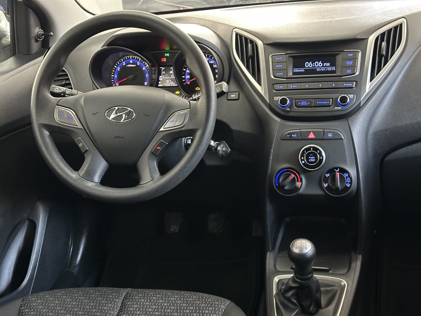 HYUNDAI HB20 1.0 UNIQUE 12V FLEX 4P MANUAL