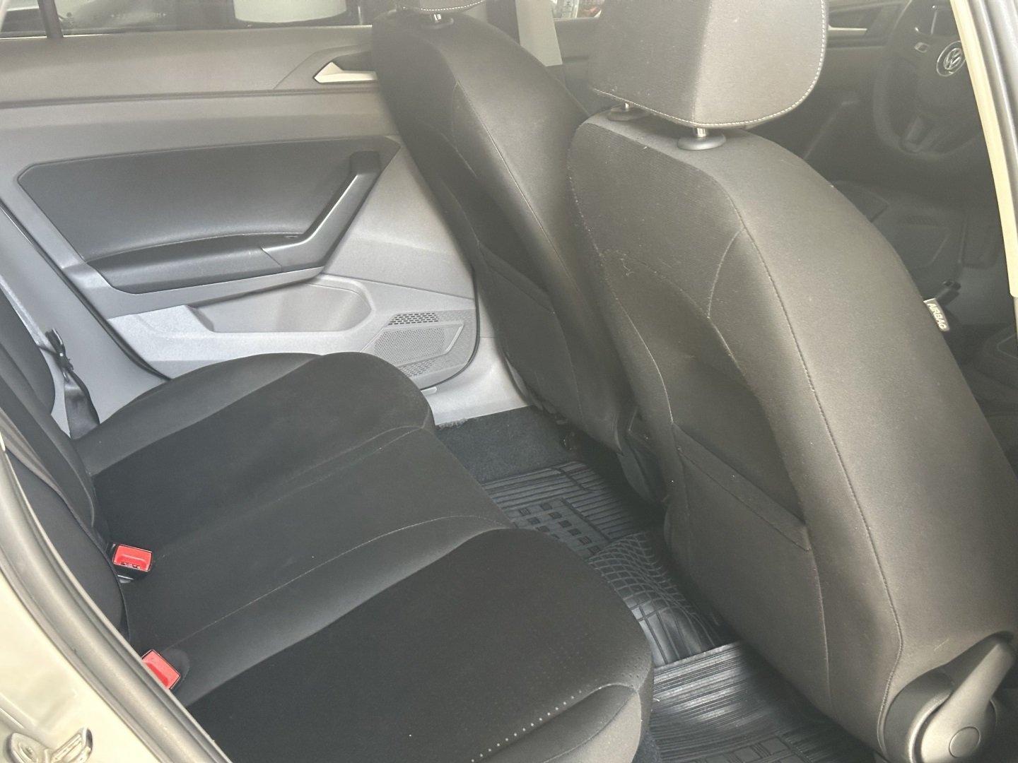 VOLKSWAGEN VIRTUS 1.0 200 TSI COMFORTLINE AUTOMÁTICO