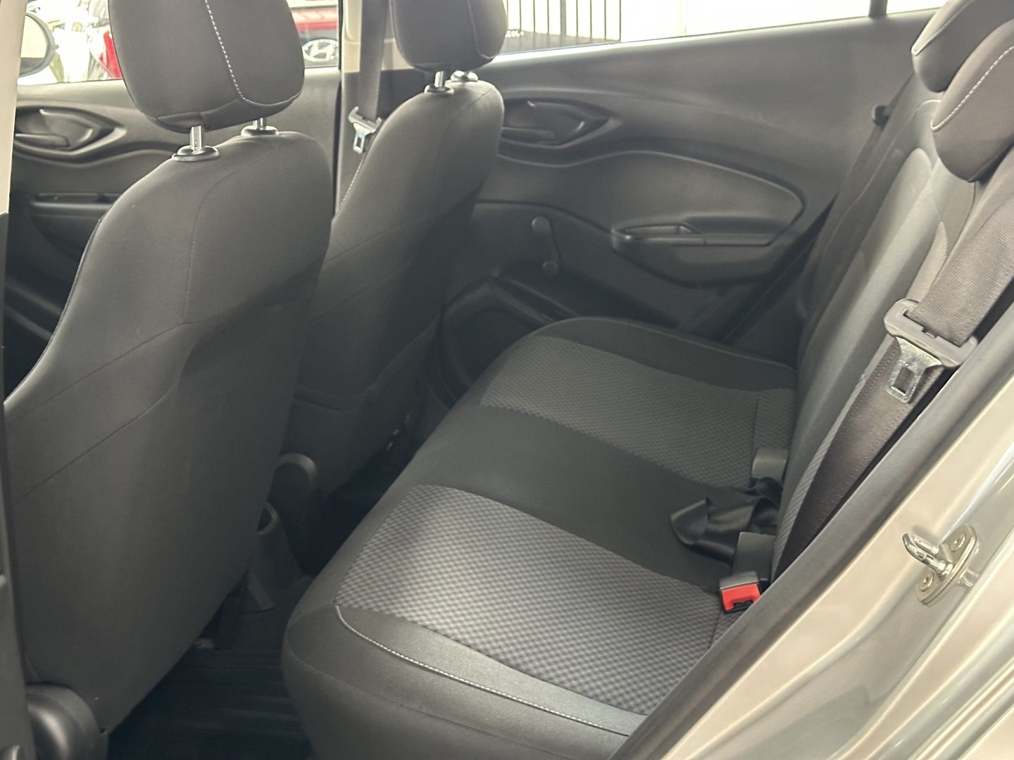 CHEVROLET ONIX 1.4 MPFI ADVANTAGE 8V FLEX 4P AUTOMÁTICO