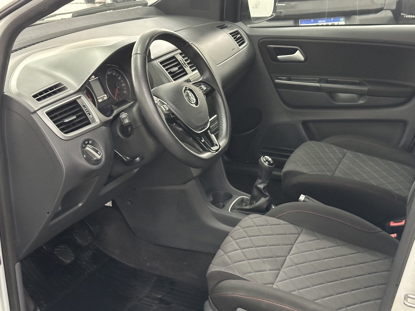 VOLKSWAGEN FOX 1.6 MSI TOTAL FLEX XTREME 4P MANUAL