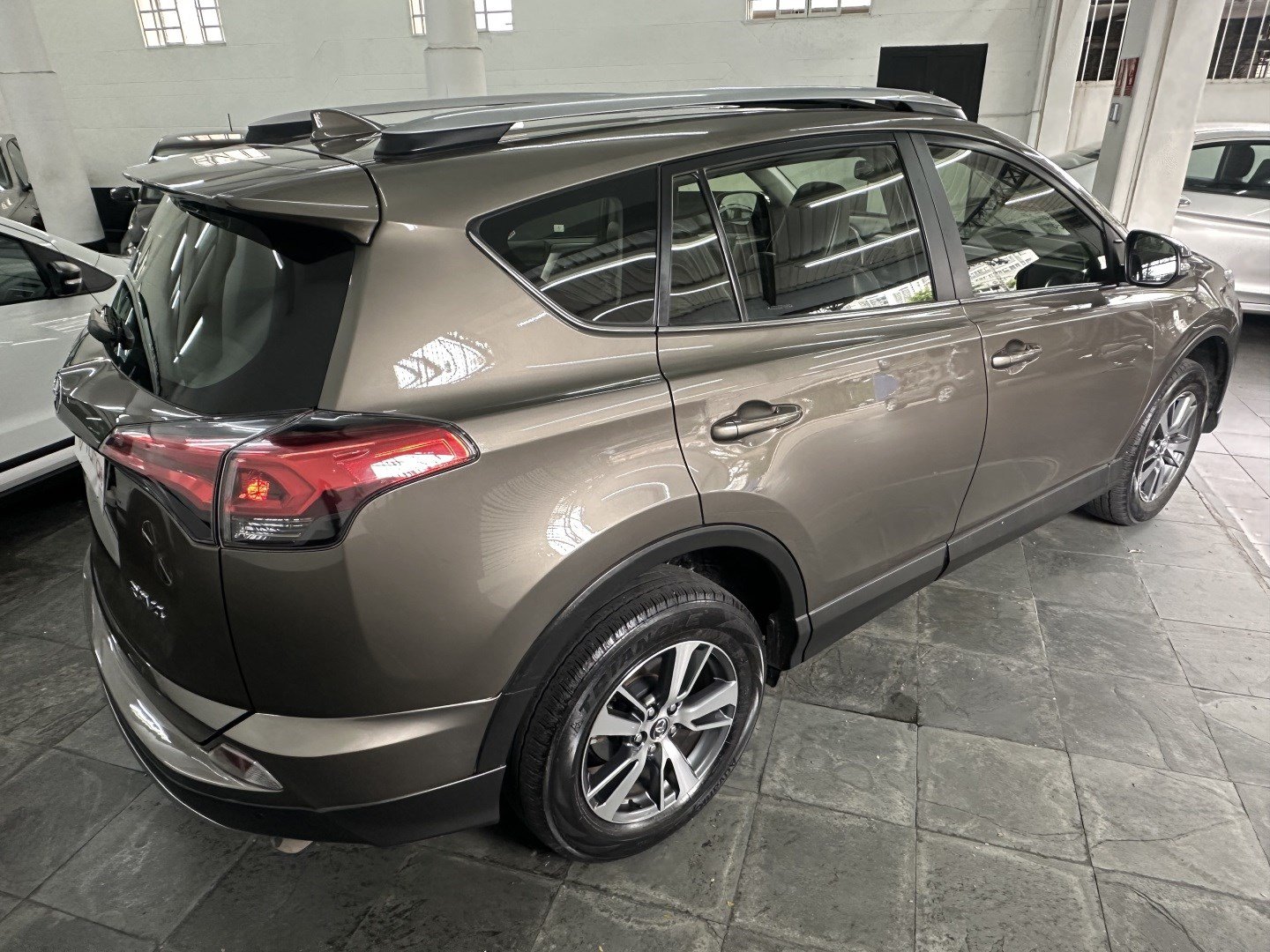 TOYOTA RAV4 2.0 TOP 4X2 16V GASOLINA 4P AUTOMÁTICO