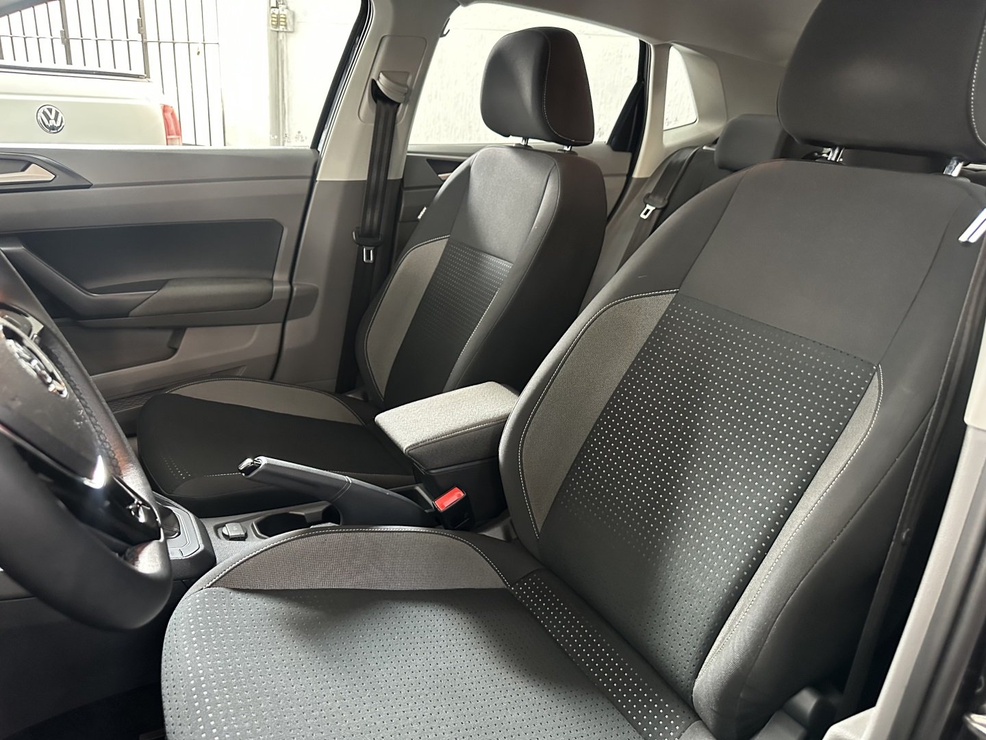 VOLKSWAGEN POLO 1.0 200 TSI COMFORTLINE AUTOMÁTICO