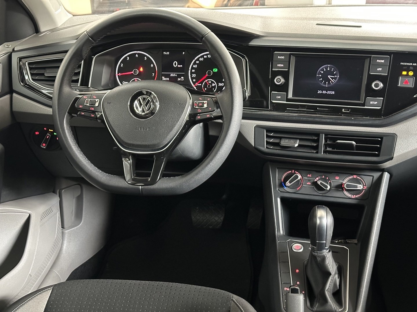 VOLKSWAGEN POLO 1.0 200 TSI COMFORTLINE AUTOMÁTICO