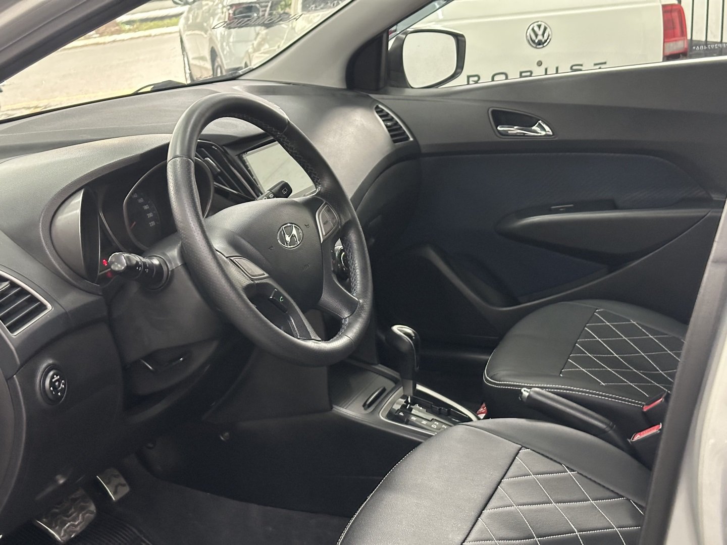 HYUNDAI HB20X 1.6 16V STYLE FLEX 4P AUTOMÁTICO