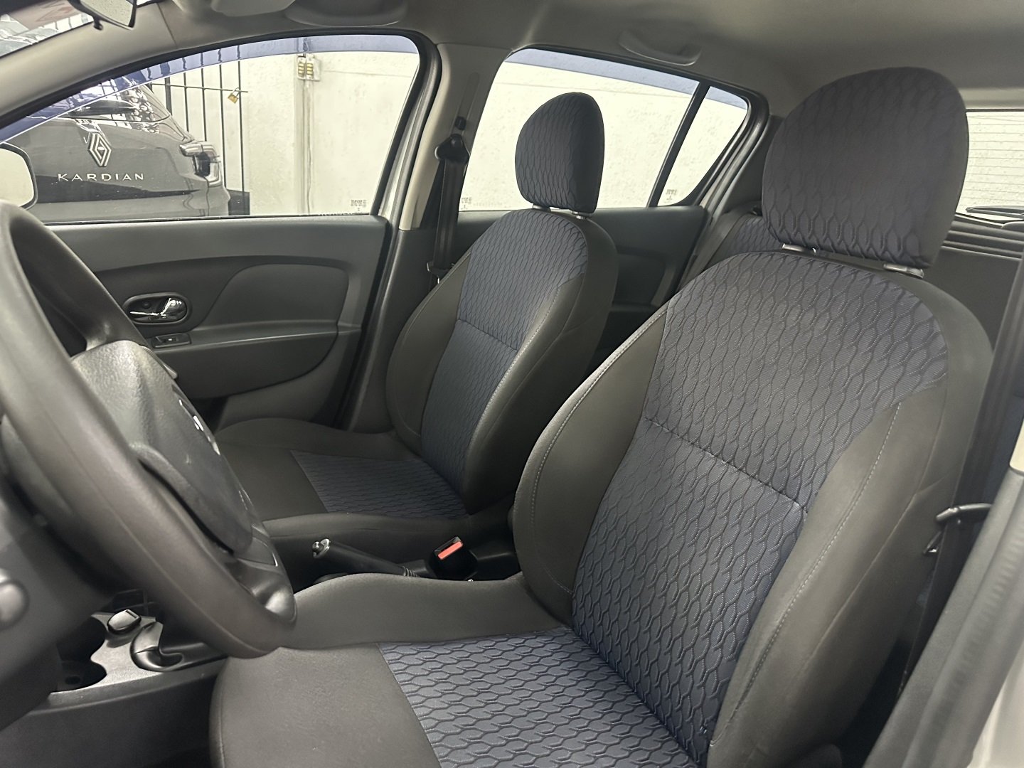 RENAULT SANDERO 1.0 EXPRESSION 16V FLEX 4P MANUAL