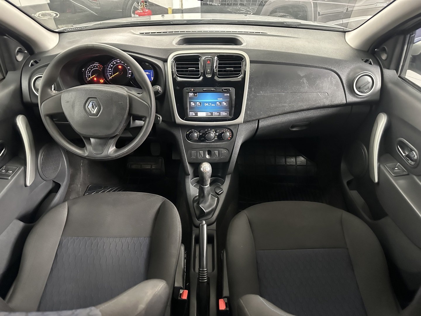 RENAULT SANDERO 1.0 EXPRESSION 16V FLEX 4P MANUAL