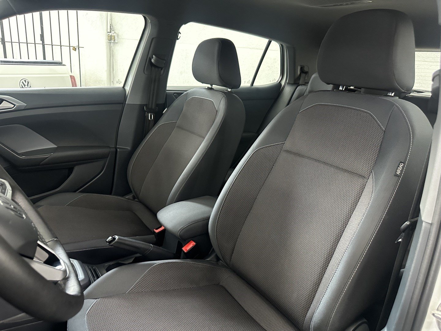VOLKSWAGEN T-CROSS 1.0 200 TSI TOTAL FLEX AUTOMÁTICO