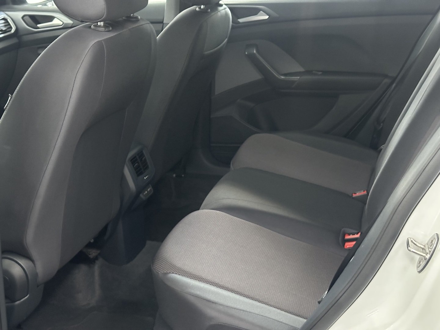 VOLKSWAGEN T-CROSS 1.0 200 TSI TOTAL FLEX AUTOMÁTICO