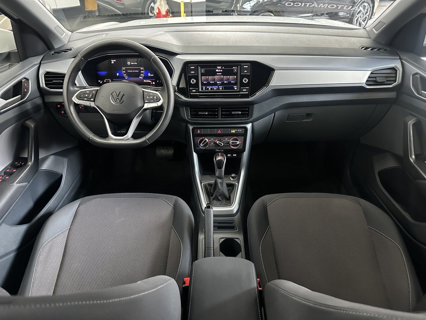 VOLKSWAGEN T-CROSS 1.0 200 TSI TOTAL FLEX AUTOMÁTICO