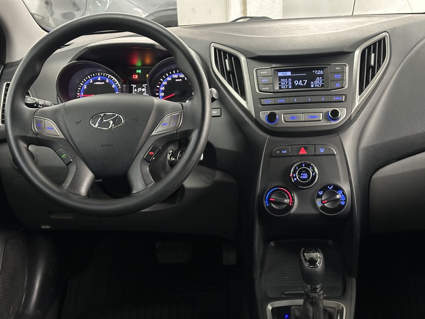 HYUNDAI HB20S 1.6 COMFORT PLUS 16V FLEX 4P AUTOMÁTICO