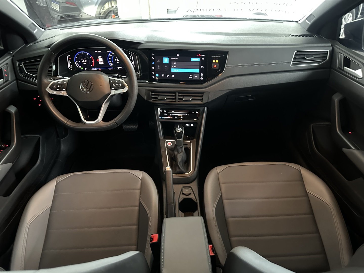 VOLKSWAGEN NIVUS 1.0 200 TSI TOTAL FLEX HIGHLINE AUTOMÁTICO