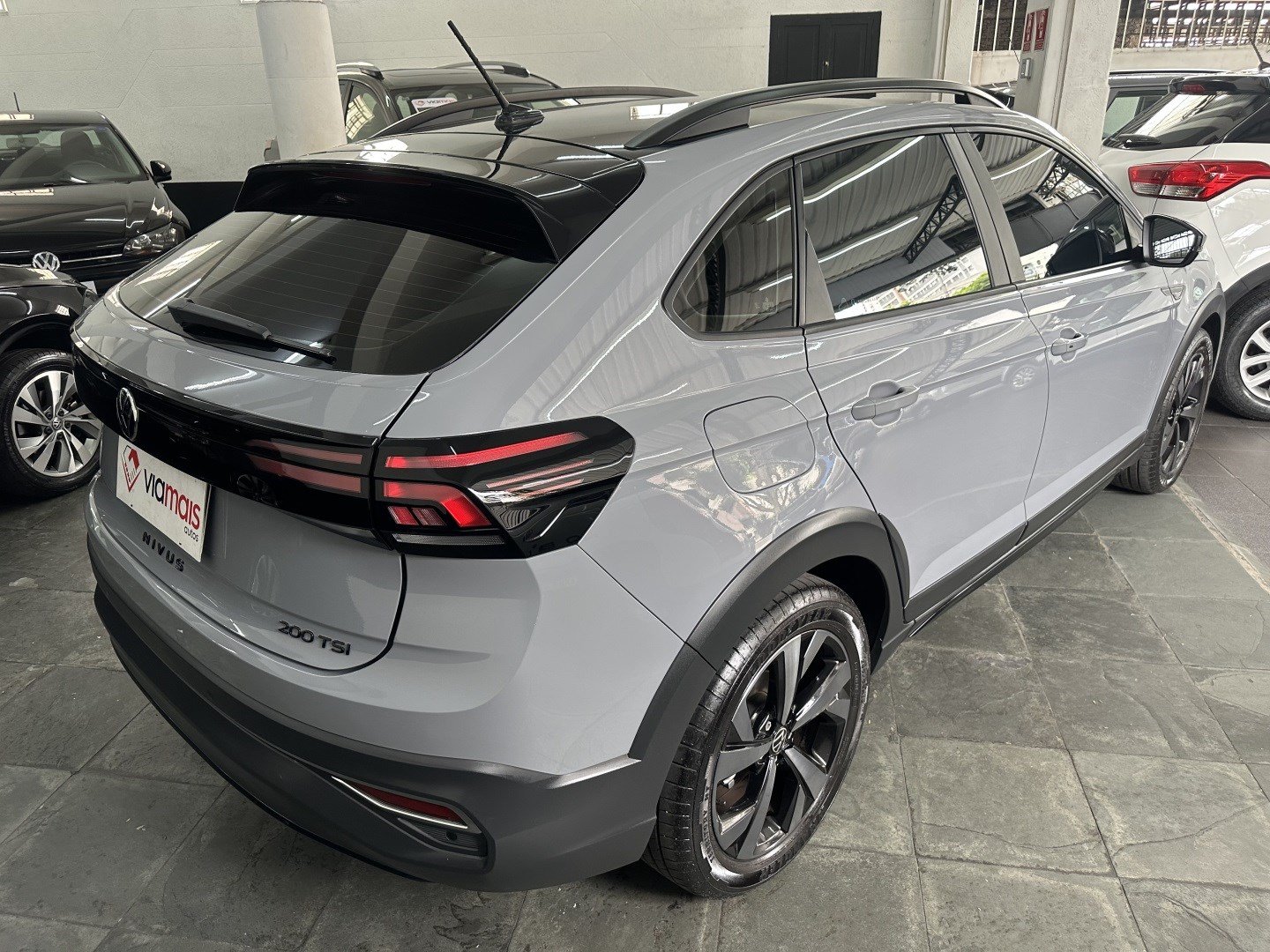 VOLKSWAGEN NIVUS 1.0 200 TSI TOTAL FLEX HIGHLINE AUTOMÁTICO