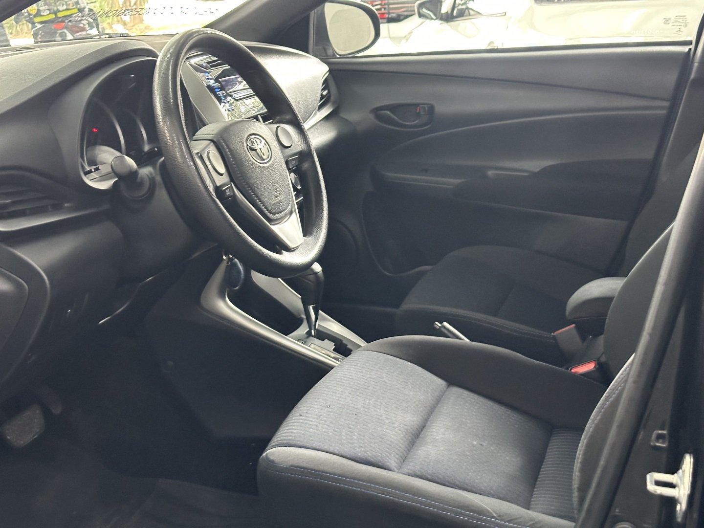 TOYOTA YARIS 1.3 16V FLEX XL LIVE MULTIDRIVE